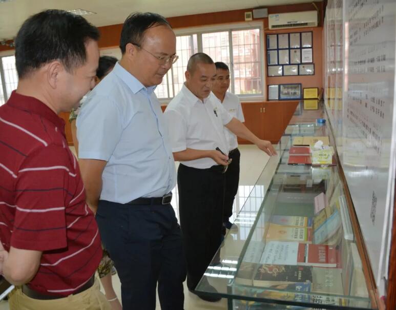 1539163385272132.jpg 4.jpg