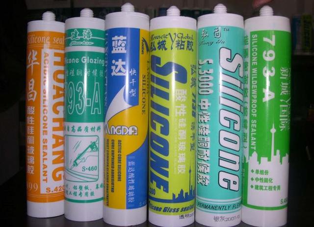 解密：玻璃膠有毒嗎？如何判斷玻璃膠質量好壞？