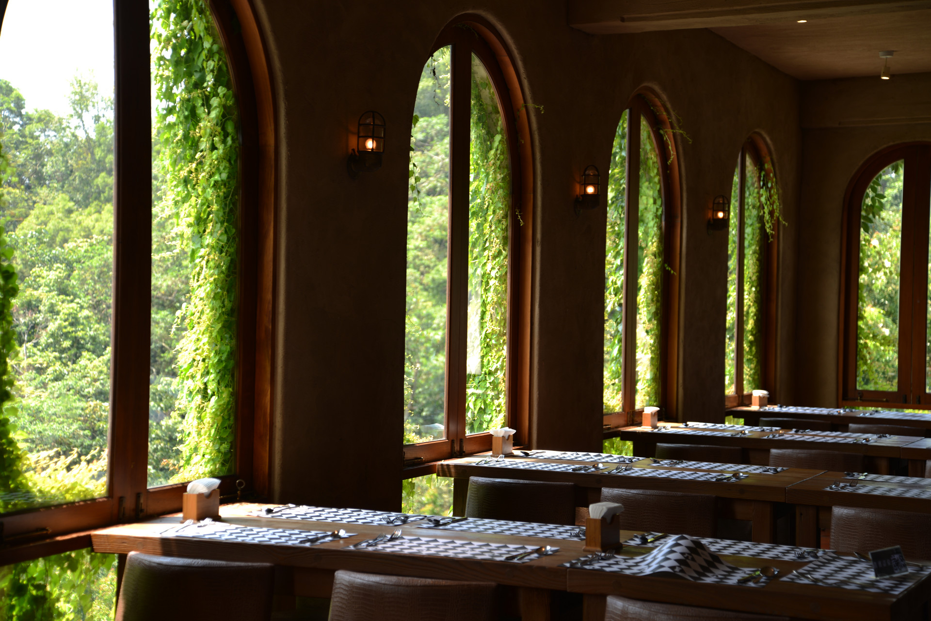 別再亂買了，2019年流行這樣的門窗