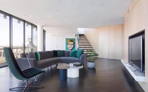 門窗一線品牌想要獲得長久發展,人才把握是關鍵